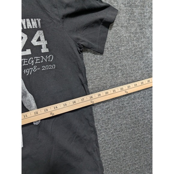 Kobe Bryant 24 Lakers Legend 1978 2020 T Shirt Black H M Mens M - Picture 3 of 5